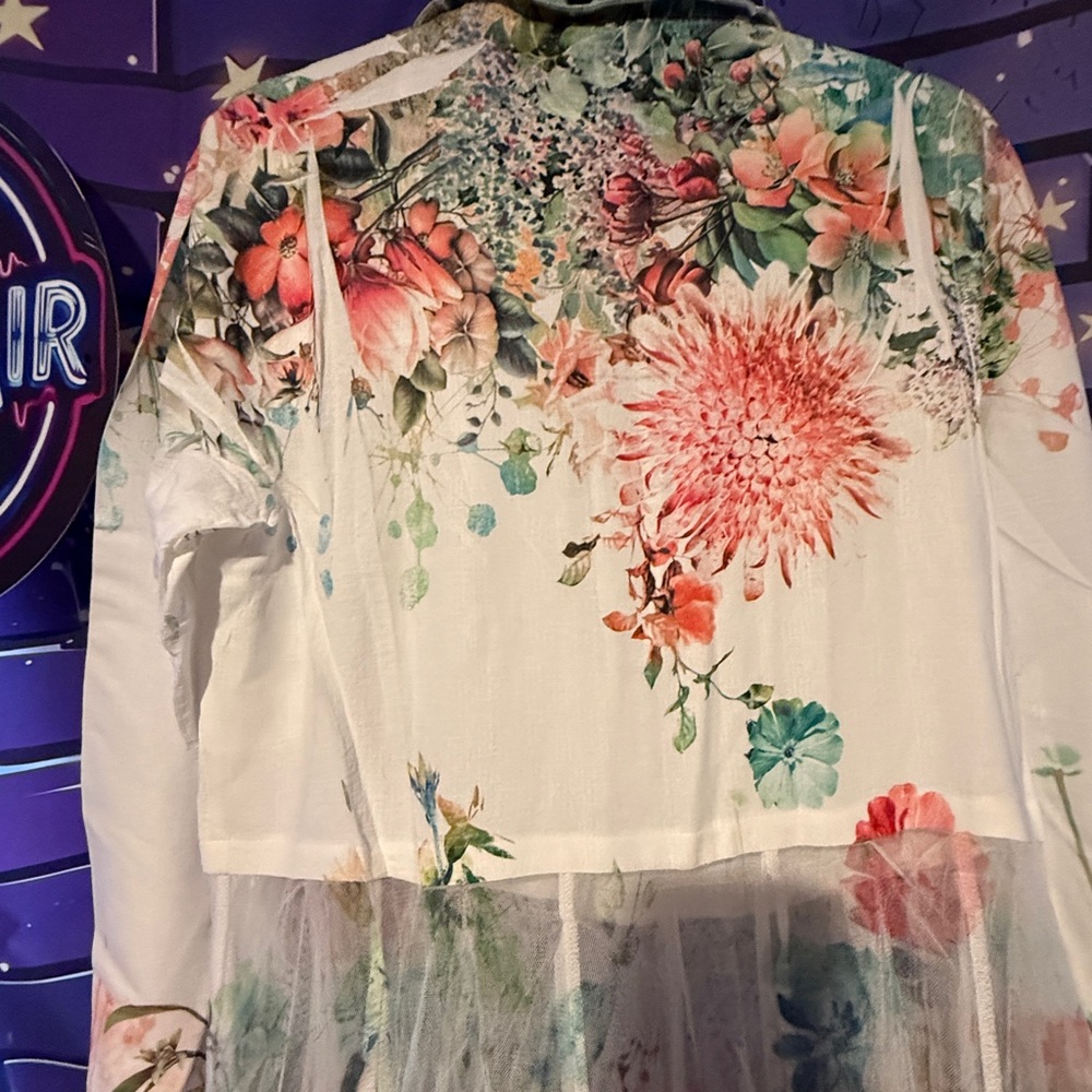 NEW Origami Floral White & Pastel blazer with Sheer Tule Skirt- Medium - Picture 4 of 8